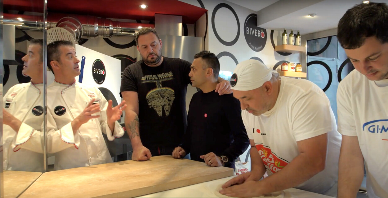 Pizza Course in School Massimiliano Crocetti